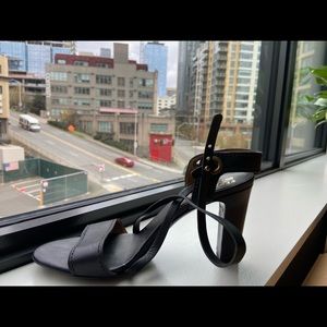 Salvadore Ferragamo Black leather sandals